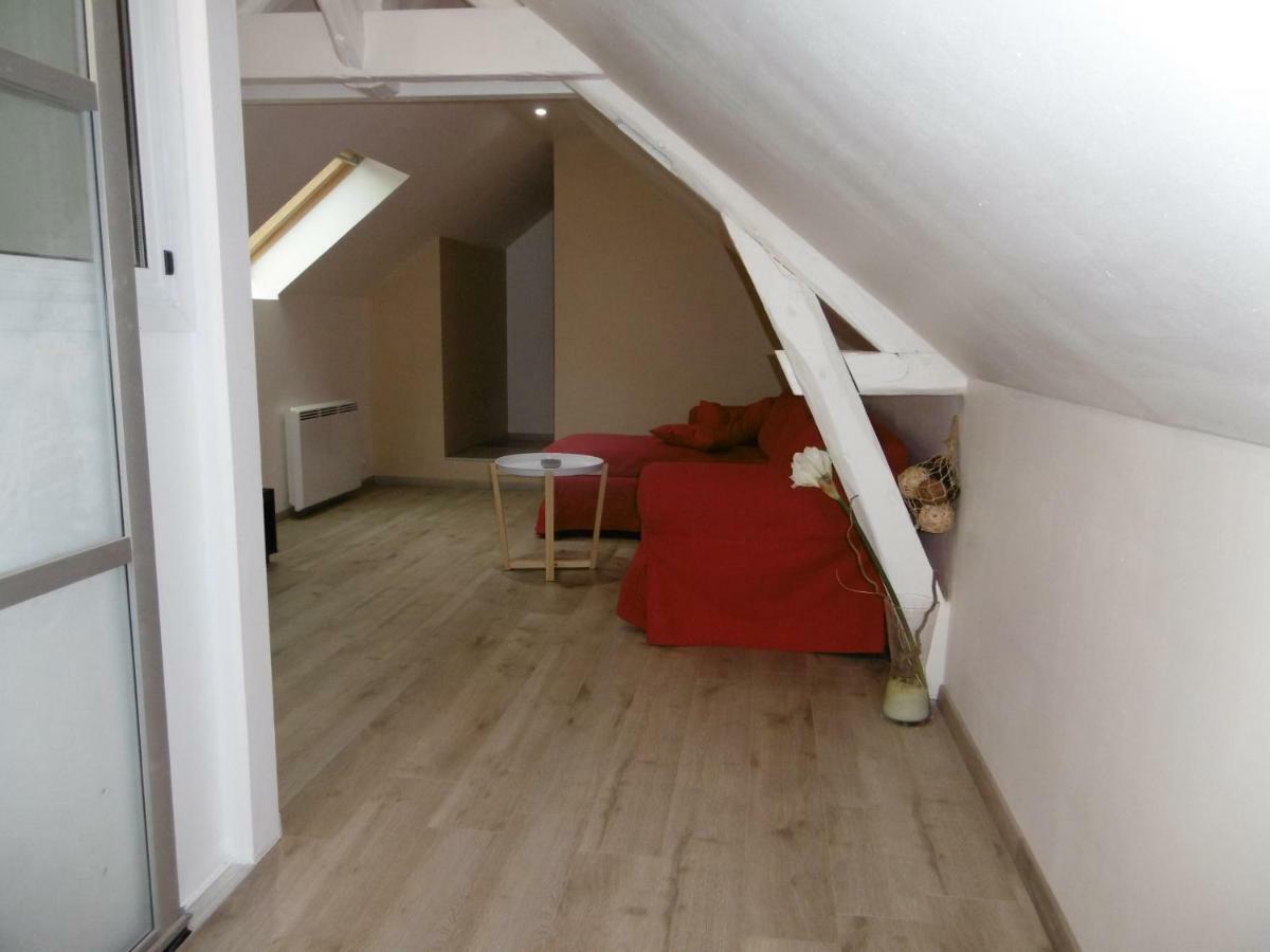 Le Petit Domaine Des Aubuis Apartment Chinon Exterior photo